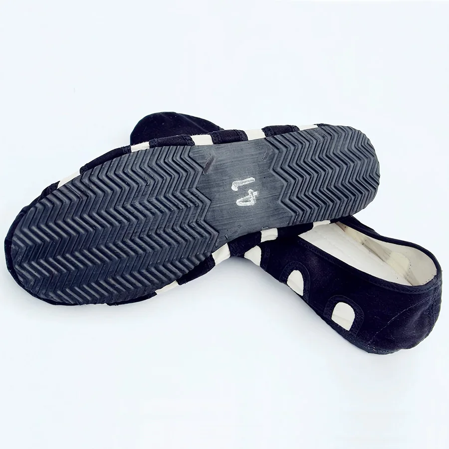 

Chinese KungFu shoes Wing Chun Tai Chi Martial Art Fitness Training Sneakers Wudang Taoist Wushu Shoes Sneaker For Men Women