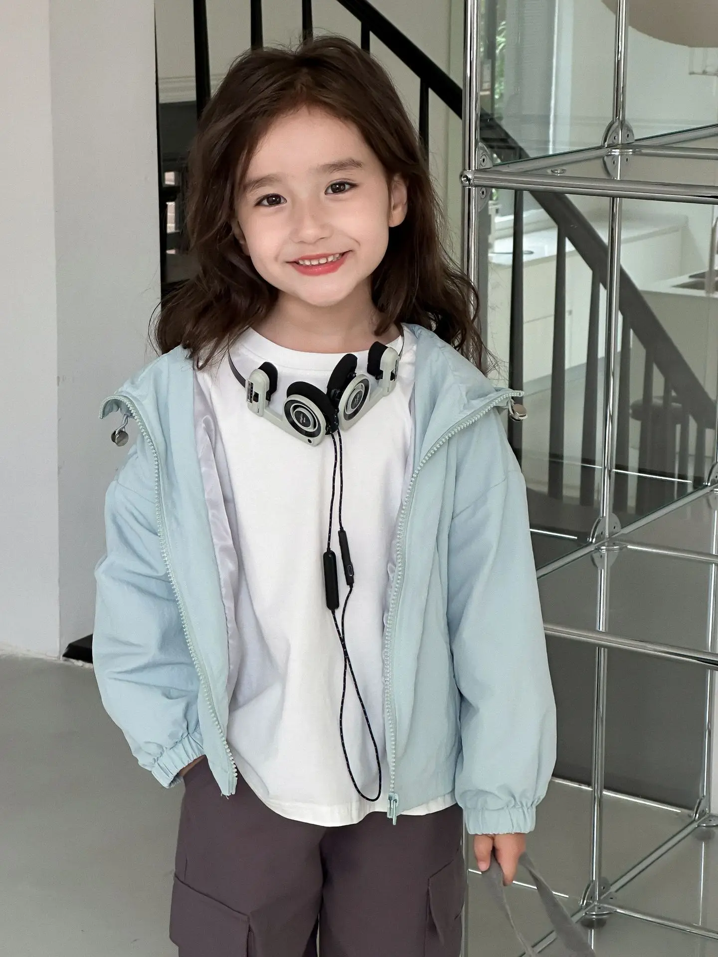 Girls Coat 2024 Autumn New Childrens Wear Korean Girl Baby Foreign Style Pure Color Light Hooded Hardshell Casual Simple Daily