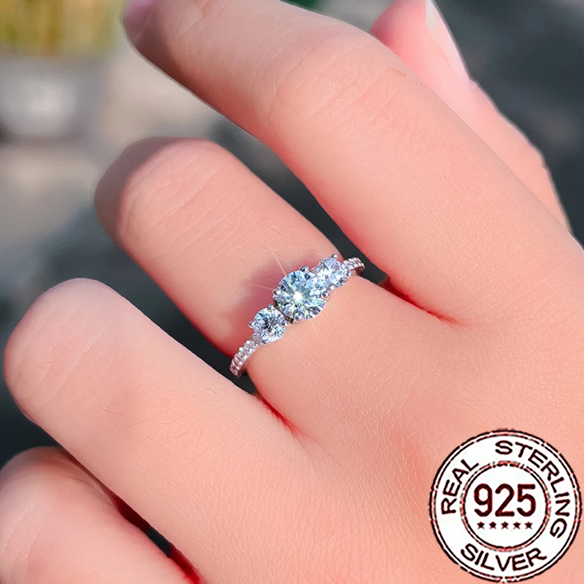 CWWZircons Luxury 925 Sterling Silver Clear Round Paved Cubic Zircon Rings for Women Engagement Wedding Band Jewelry Gifts SR071