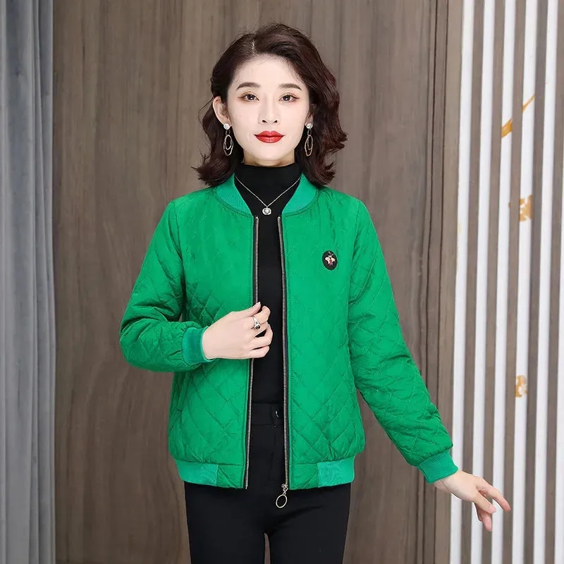 منتصف العمر الأم المرأة رقيقة معطف قصير 2026 الخريف الملابس الصغيرة الإناث كبيرة الحجم سترة فضفاضة زي بيسبول معطف