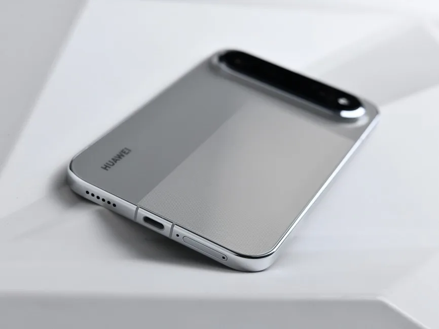 Original Huawei Pura X View Mobile Phone 6.39" OLED Display Kirin 9030S HarmonyOS 7.0 Camera 200MP Battery 7000mAh Smartphone - view 4