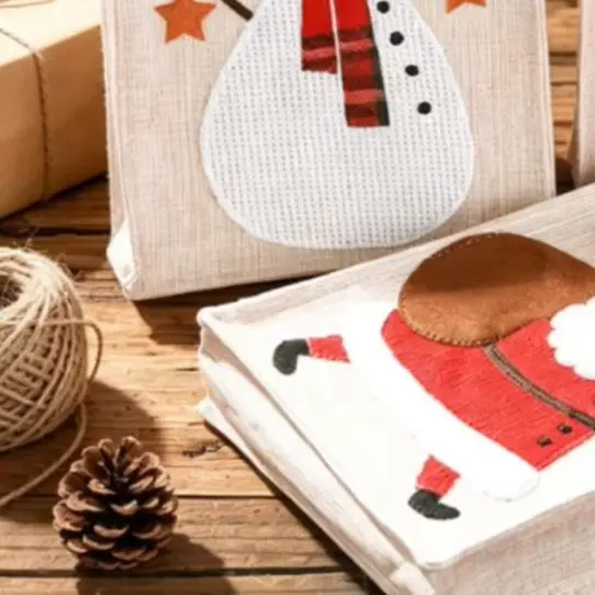 decoraciones-navidenas-colgantes-de-arpillera-hechas-a-mano-bolsas-bordadas-para-regalos-bolsas-de-tela-reutilizables-para-guardar-dulces-decoracion-navidena