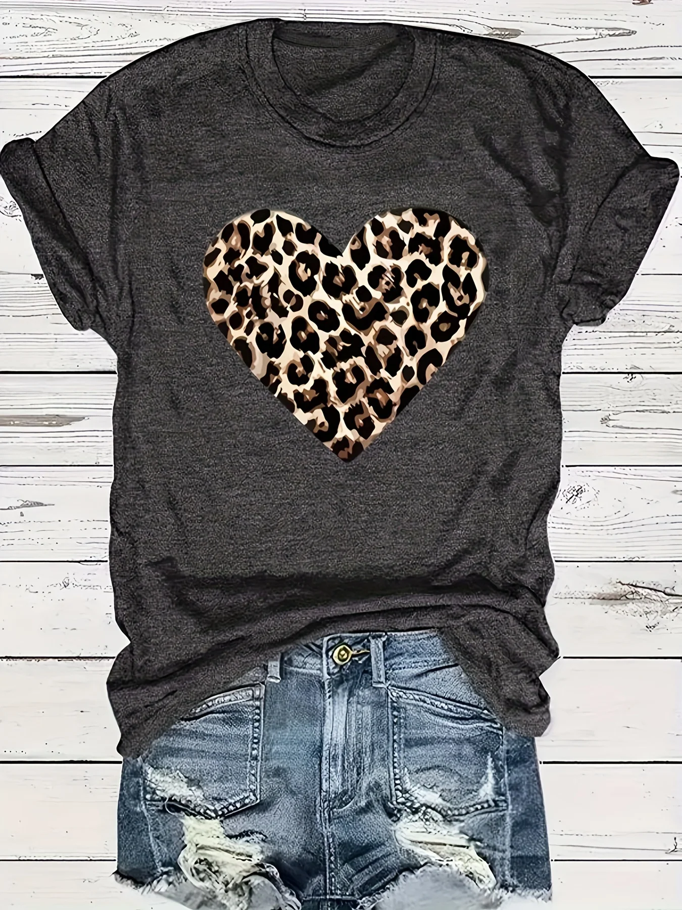 

Модный топ с круглым вырезом и короткими рукавами с принтом в виде сердечек для женщин, стильная повседневная одежда