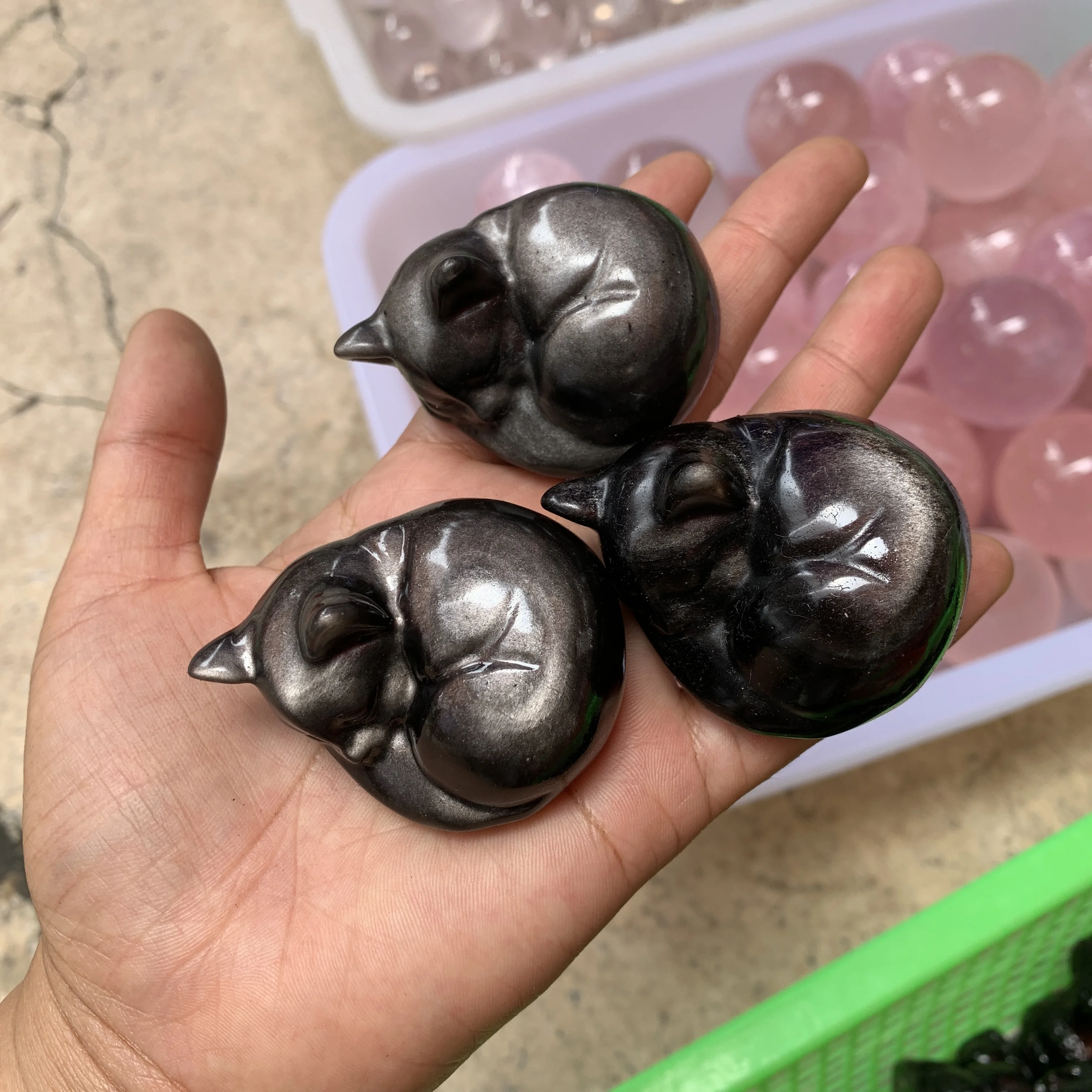 Natural Silver Sheen Obsidian Sleeping Cat Figurine Hand Carved Crystal Kitten Statue Reiki Healing Energy Stone Desktop Decor