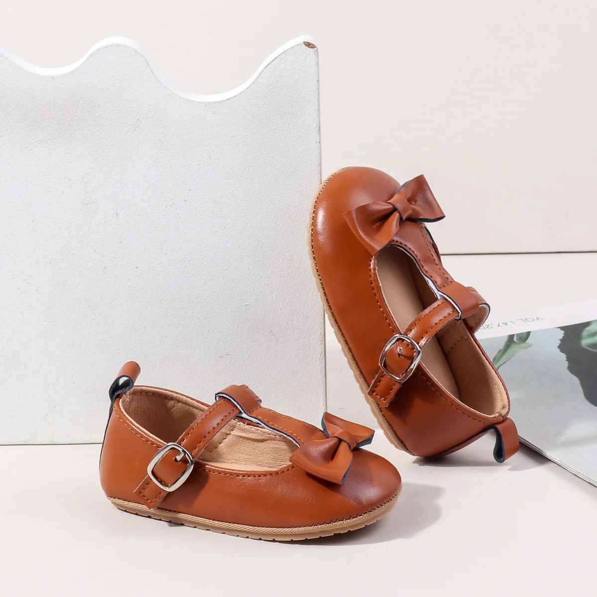 أحذية الأميرة الجميلة للربيع والخريف لعام 2025 أحذية الأميرة للفتيات الصغيرات بعقدة على شكل فراشة وعقدة للأطفال أحذية أطفال مضادة للانزلاق ونعل من جلد البولي يوريثان #5