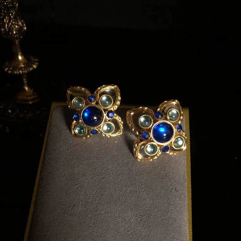 Retro earrings double-layer three-dimensional flower blue glass simple stud earrings ear clip