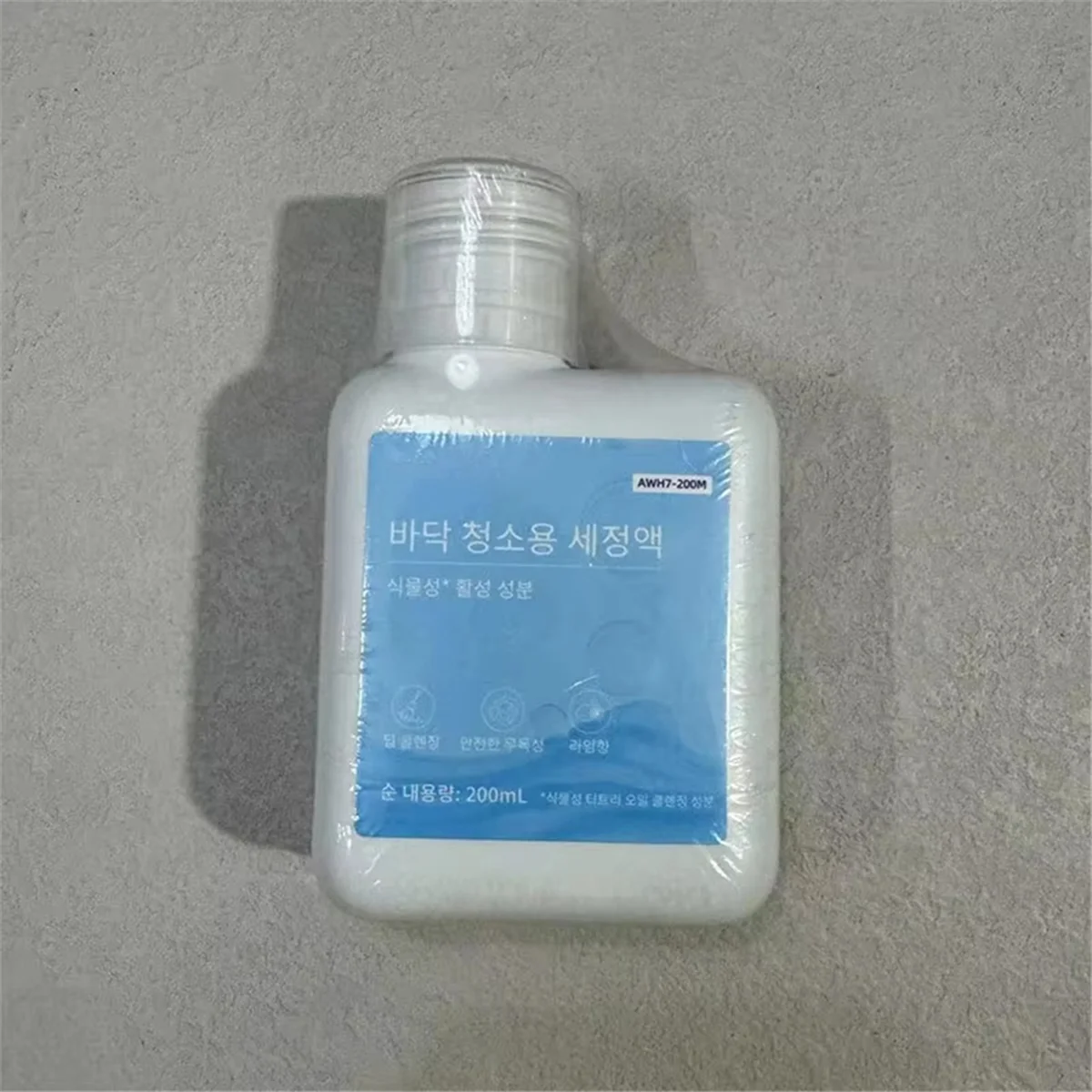 

AA25 200ml Cleaning Solution for X50 Ultra, X30 Ultra, X40 Ultra, L10s Pro Ultra - Complete Fluid Accessories