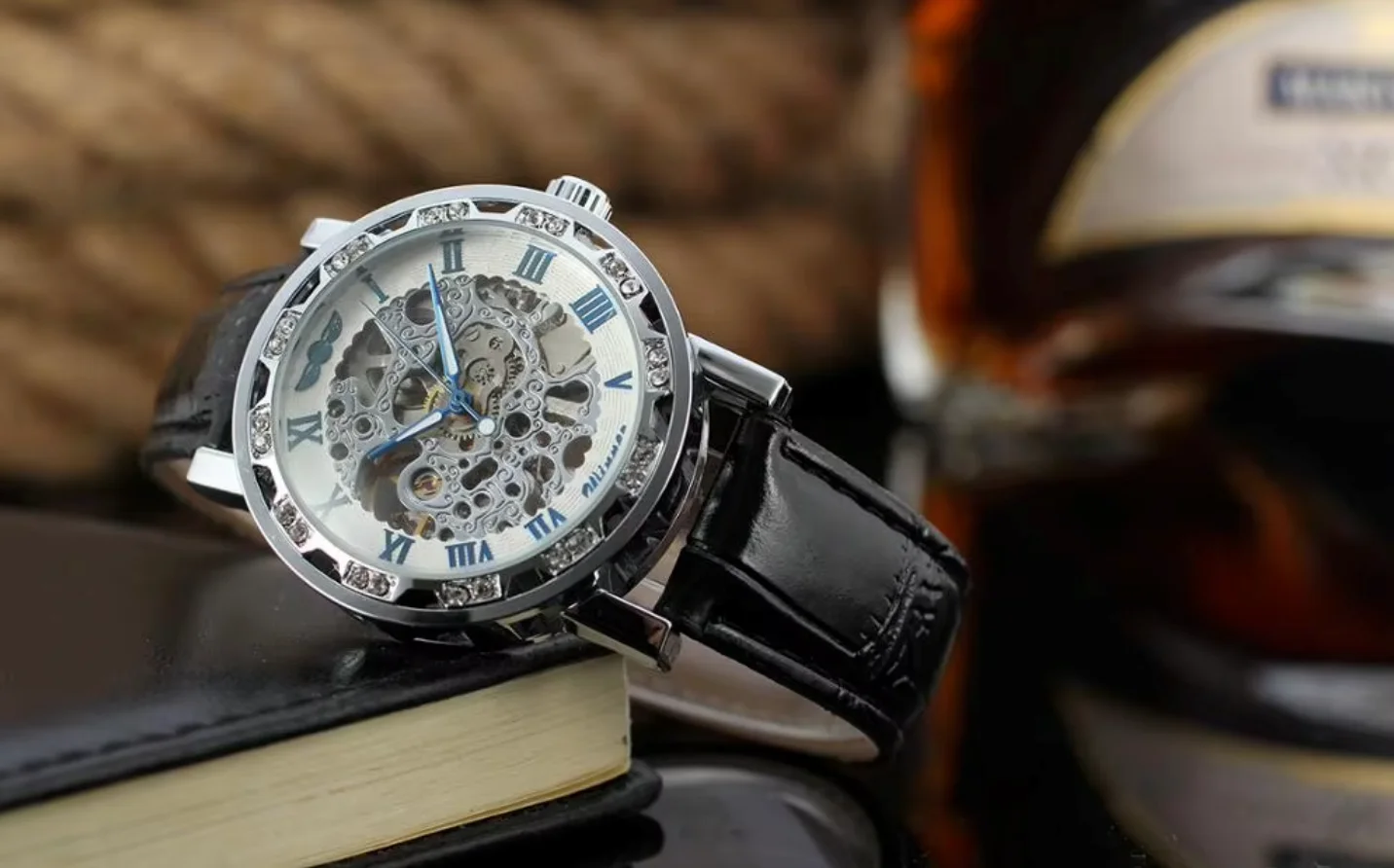 WINNER  Fashion trend men's and women's Wrist Watch With Diamonds black leather strap automatic mechanical wrist watch