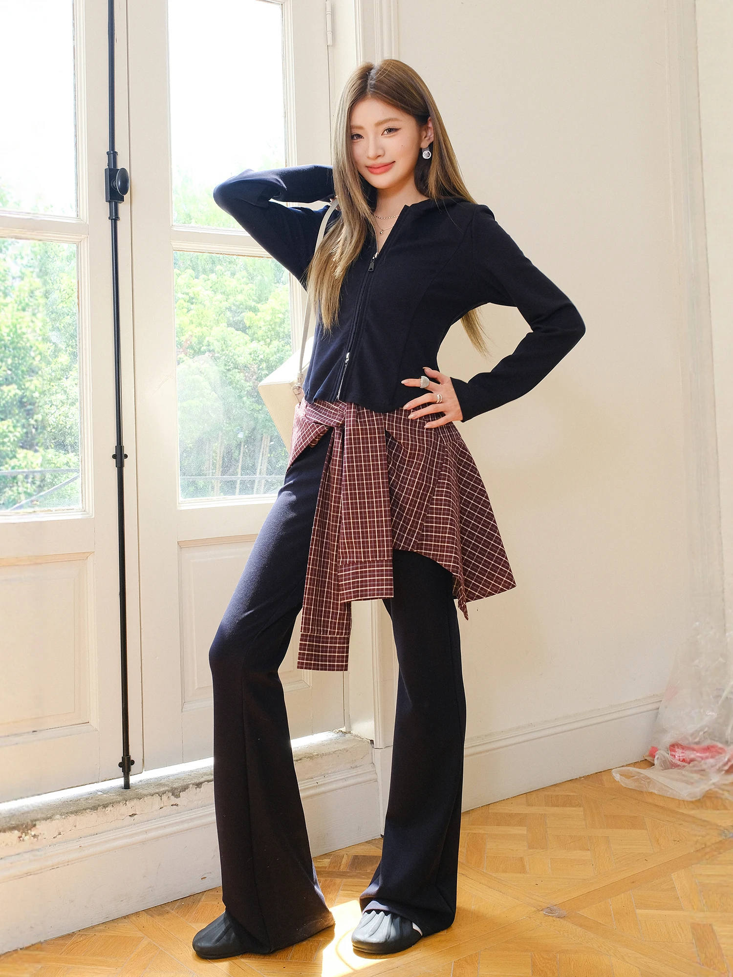 

Комплект MIUCO: повседневное худи с эффектом тай-дай и брюки с высокой талией, облегающие, с винтажным клетчатым принтом, устойчивые к сминанию, с длинным рукавом на молнии, осенние...