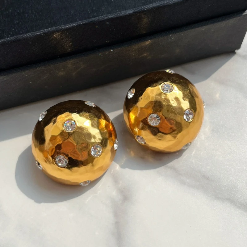 

Fashion Europe Brass Plated Gold Round Crystal Earrings Top Quality Ear Clip Women Famous Designer Brand Jewelry