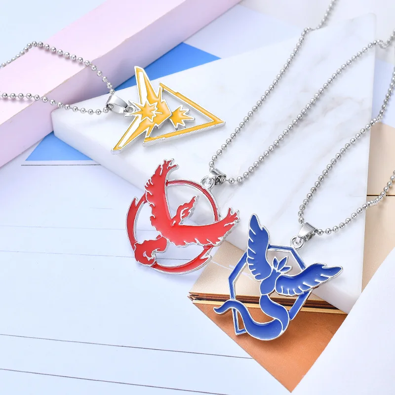 Cartoon Pokemon Halskette Niedliche Pikachu Anime Metall Team Valor Mystic Instinct Logo Anhänger Perlenkette für Fans