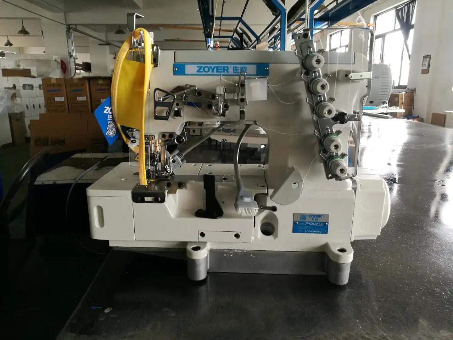 ZY500-02BBD DRIVE DIRETO DE ALTA VELOCIDADE ROLLED-EDGE STRETCH PREÇO DE MÁQUINA DE COSTURA DE INTERLOCO PLANO