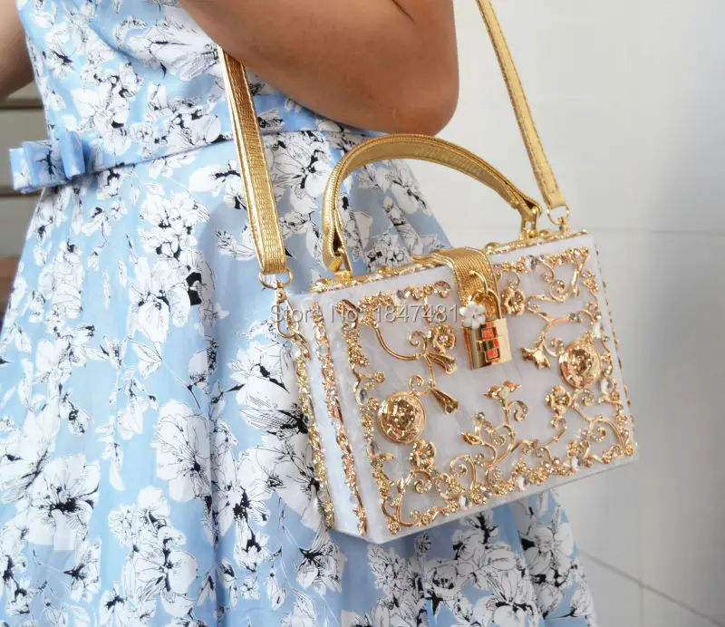 Box Designer Evening Bag Diamond Flower Clutch Bag Hollow Relief Acrylic Luxury Handbag Banquet Party Purse Women's Shoulder Bag