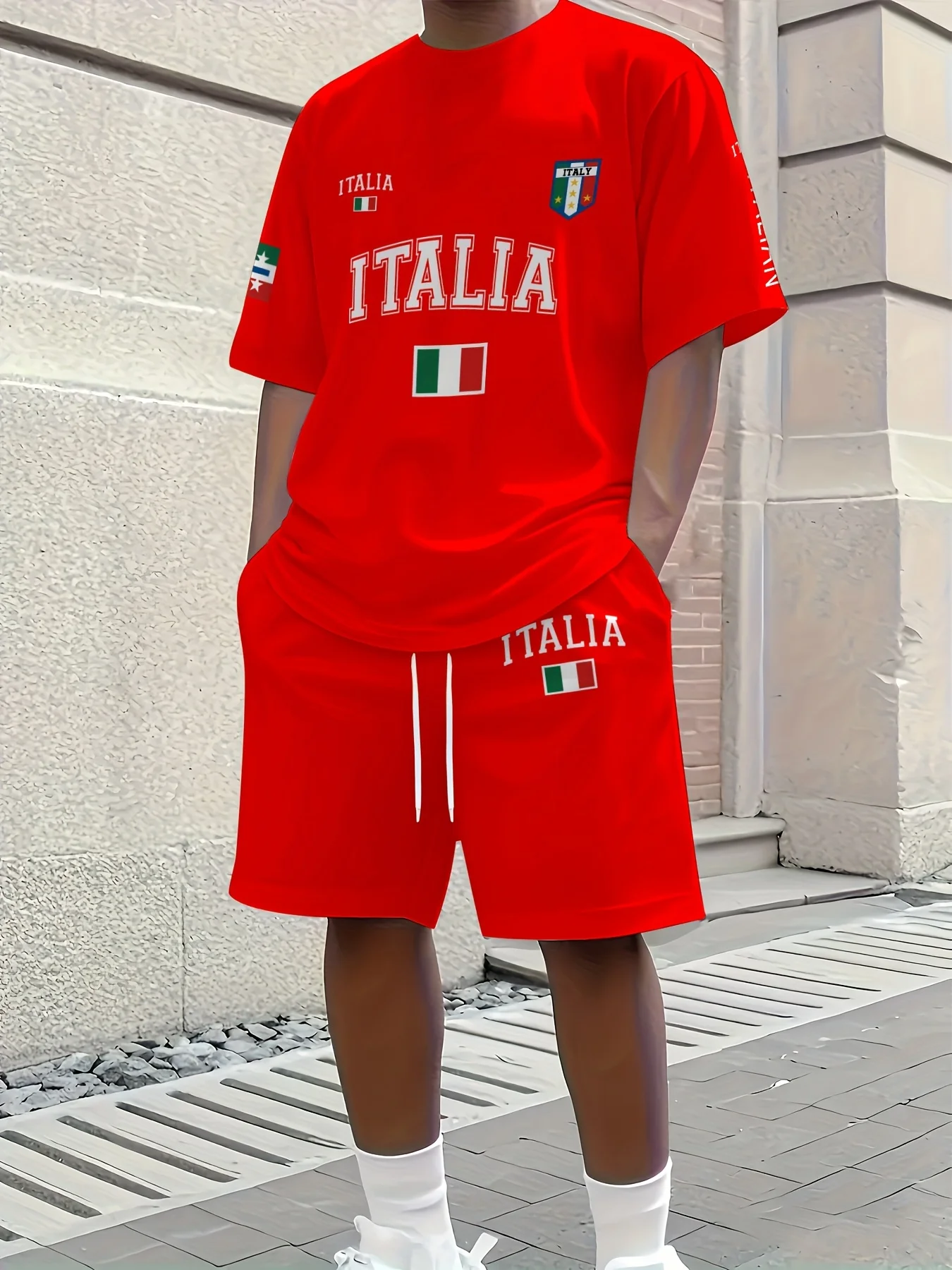 المجموعة الرجالية الأكثر مبيعًا لصيف 2025 عبارة عن ملابس شارع كاجوال وعصرية ناعمة وصديقة للبشرة مع مطبوعات حروف