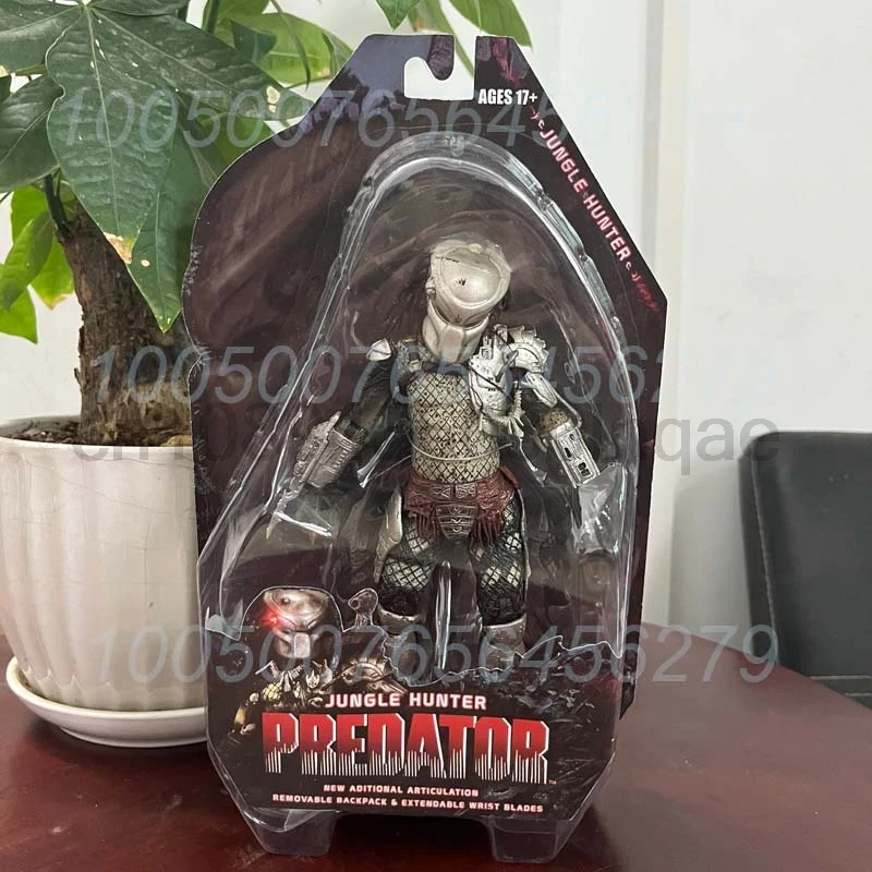 Neca Figuur Jungle Jager Stalker Klassiek Roofdier Actiefiguurmodel Speelgoed Gezamenlijke Beweegbare Pop Kerstcadeau Voor Kinderen