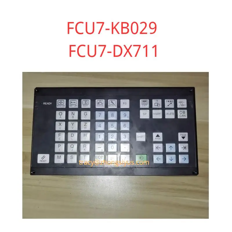 

FCU7-KB029 M70 key board, FCU7-DX711 basic IO board. Second hand test OK