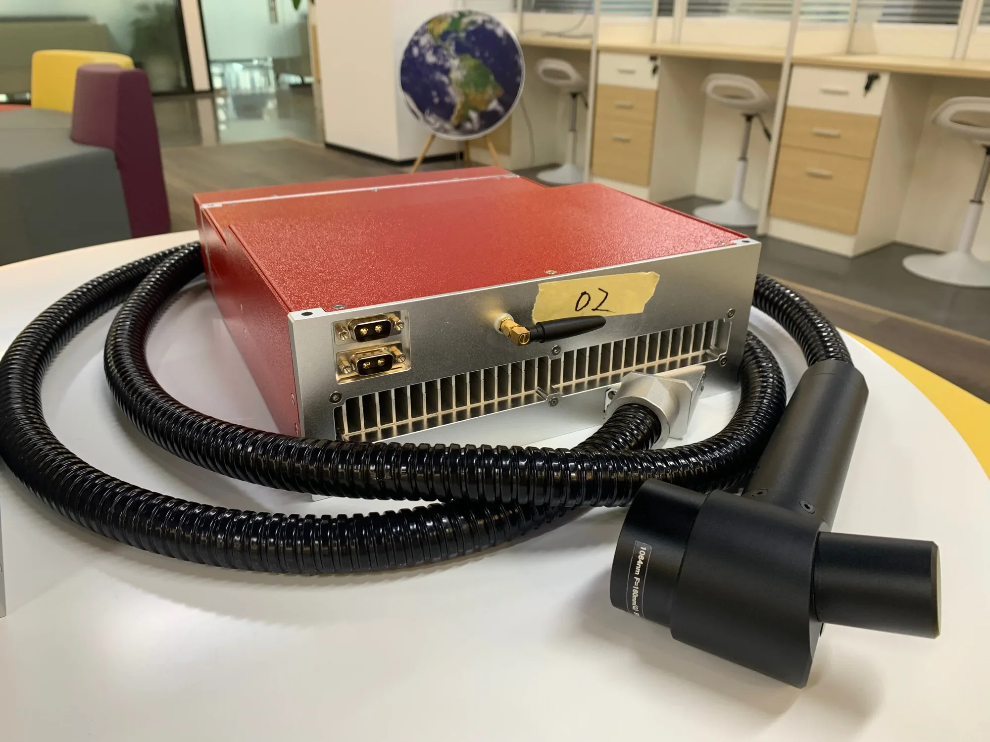 Portable handheld laser cleaning machine