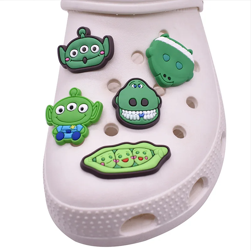 33Styles Cute cartoon shoes Charms for Clogs Sandals Decorations Shoe Accessories Kids Garden Shoes DIY Gifts New