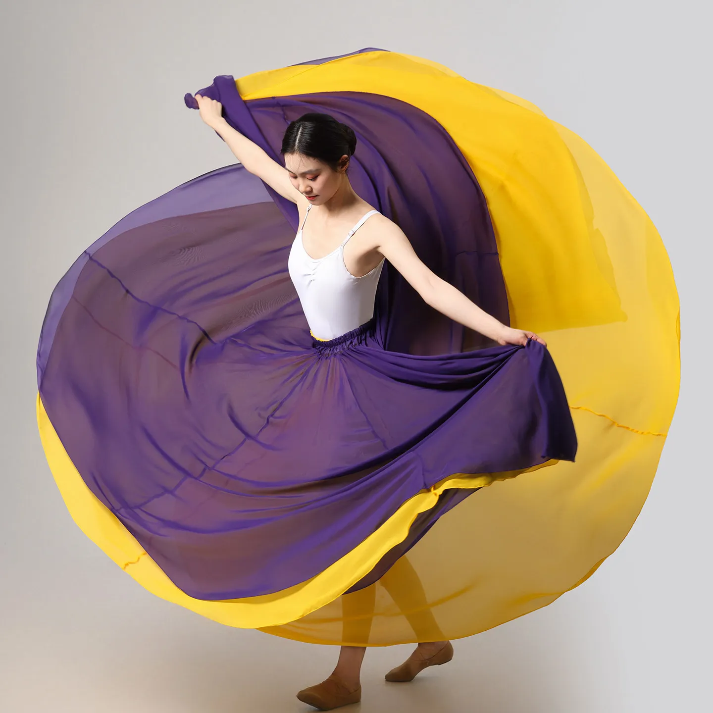 

Элегантная юбка для танцевальных тренировок и выступлений из двойного шифона, вращающаяся на 540 градусов, для классических и современных танцев, воздушная юбка-обертка