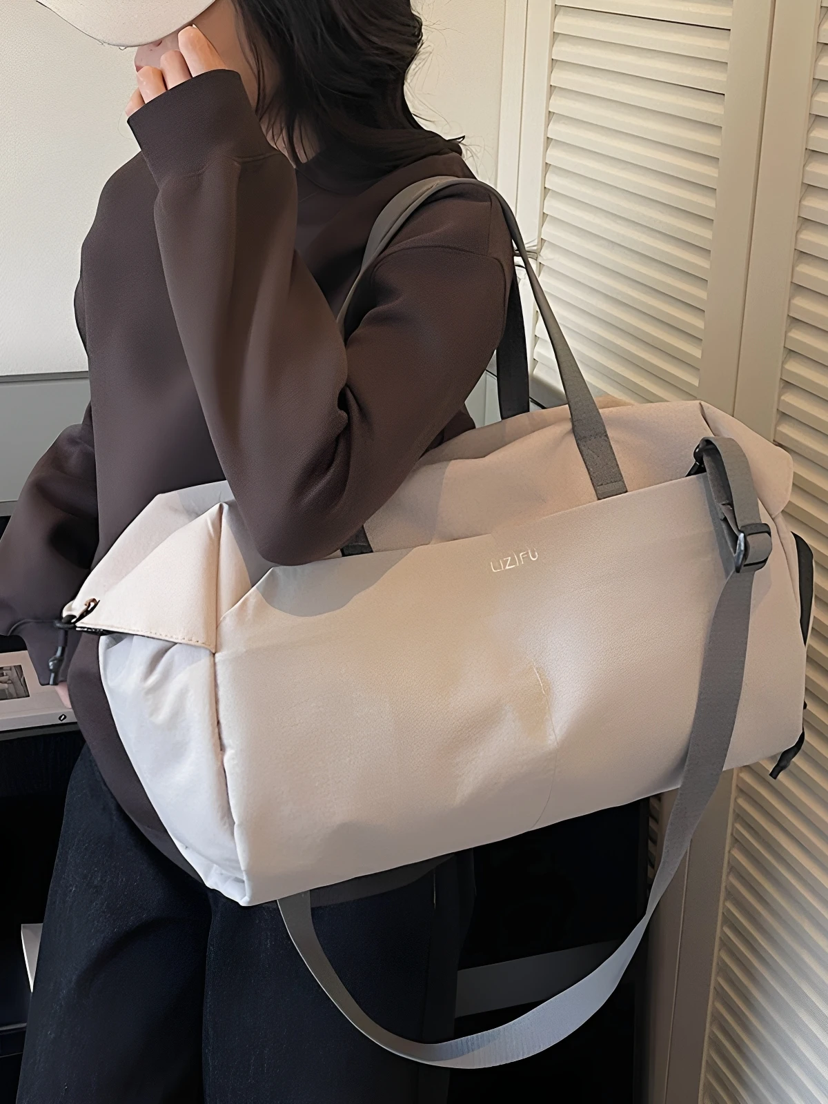 large-capacity-portable-travel-bag-handheld-check-in-luggage-bag-for-men-and-women-short-trips-fitness-sports-wet-and-dry-sep