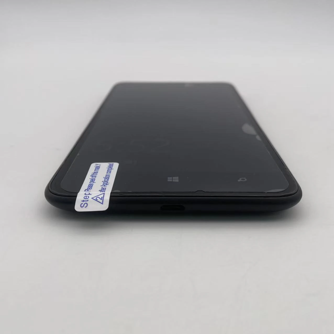 هاتف Lumia 1320 أصلي غير مقفول بشريحتين GSM 900/1800 مزود بتقنية البلوتوث WLAN مقاس 6.0 بوصة وذاكرة وصول عشوائي 8 جيجابايت وذاكرة وصول عشوائي واحد صنع في فنلندا