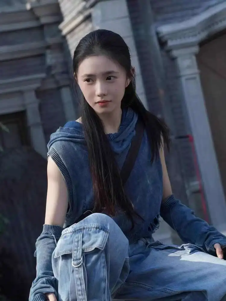 

New Seven Roots Xin Jian Liu Haocun Mu Dai Blue Hole Hooded Vest Shoulder Sleeves Hoodie Tops