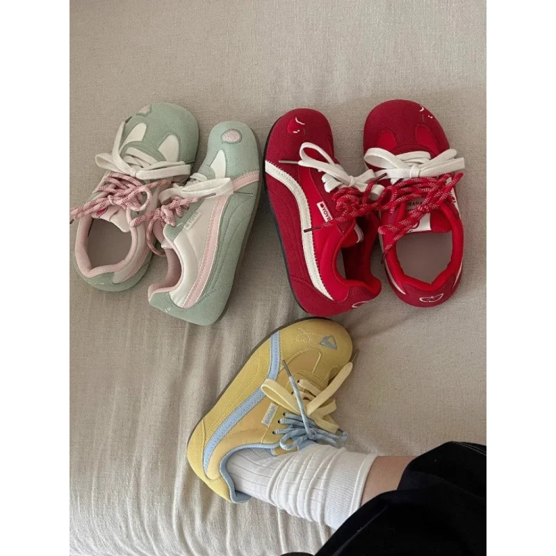 أحذية التدريب الألمانية النسائية 2025 ربيع الخريف جديد حار موضة أحذية رياضية غير رسمية أحذية بيضاء مريحة #6