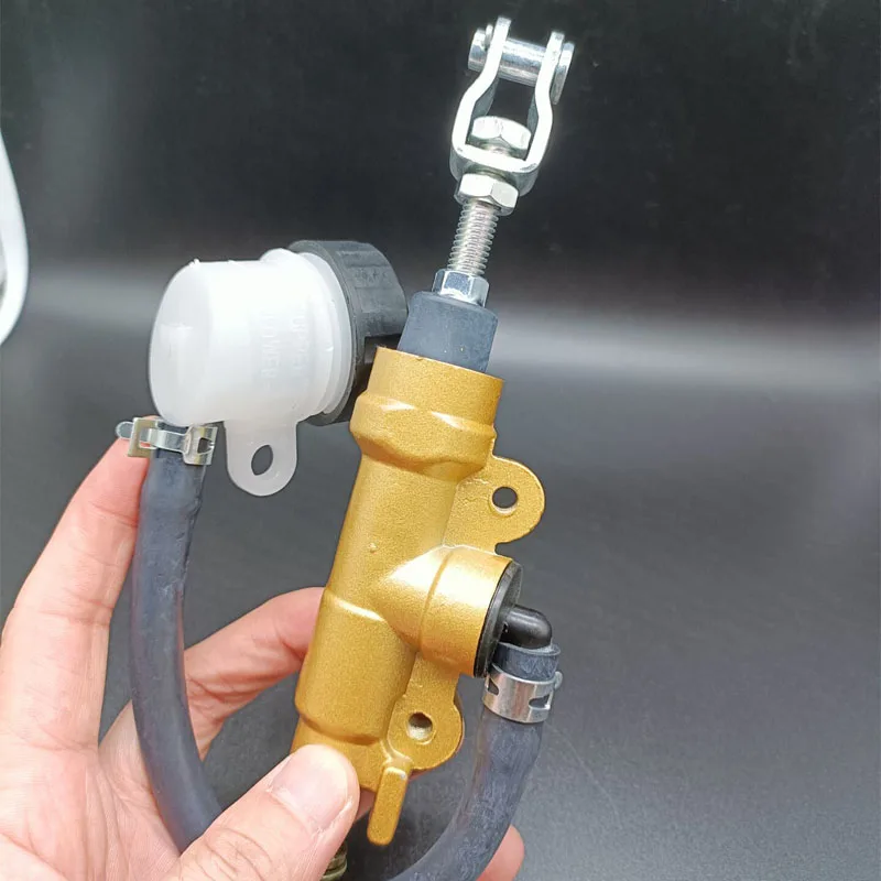 

Rear Brake Master Cylinder Pump For Yamaha WR250Z 1991-1998 WR500Z 1992 XT660 2004-2014 XT660ZA 2012-2013 XTZ660 1991 1992-1996