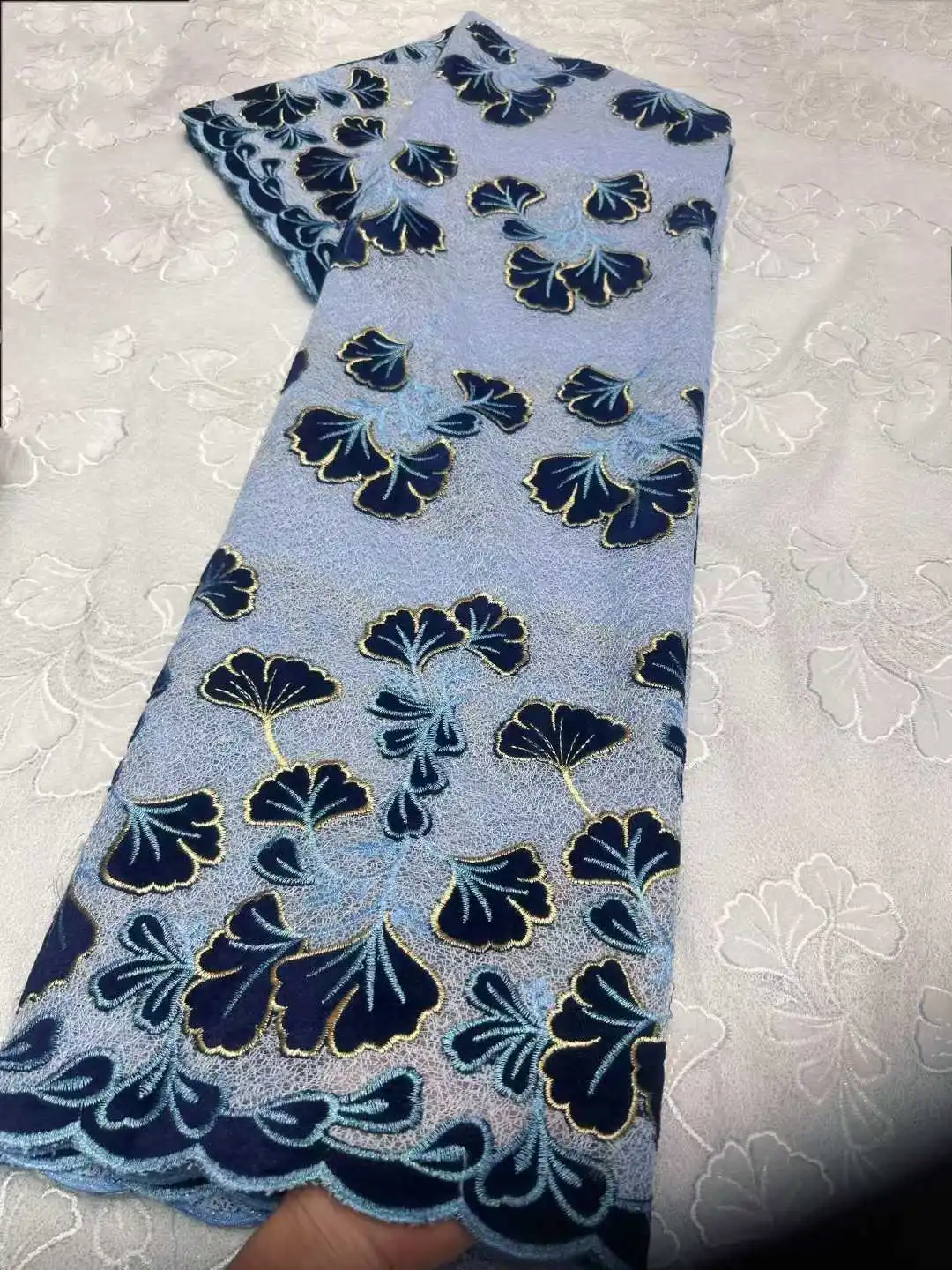 

Hot Sale African Velvet Lace Fabric French Mesh Net Lace Fabric Party Nigerian Cord Lace With Sequins For Wedding