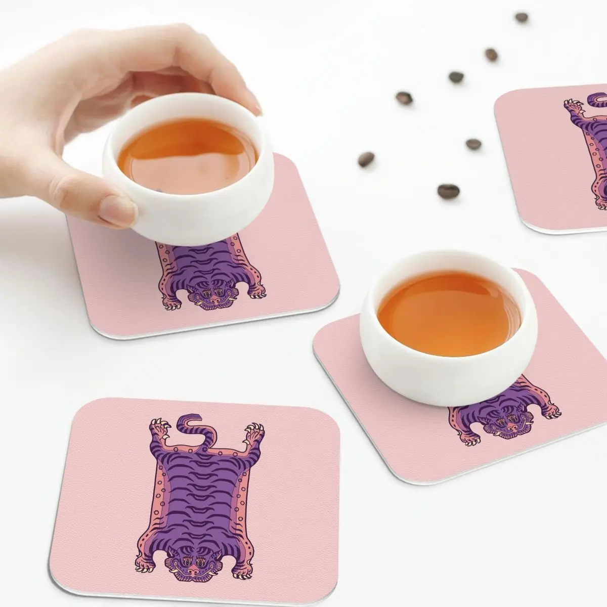 

Тибетский коврик с тигром, фиолетовые подставки, кожаные салфетки, изоляционные кофейные коврики для дома, кухни, обеденные подушечки, набор из 4 шт.