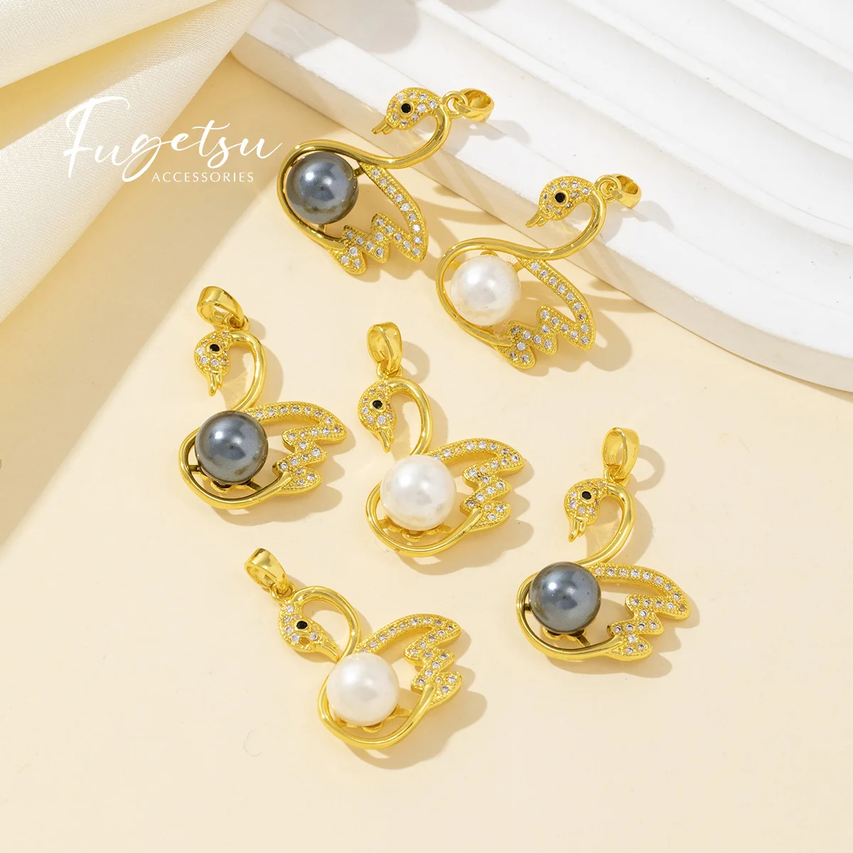 Simple and Luxurious Pearl Woman\'s Pendant Fashion Design Sense Swan Pendant for DIY women Necklace jewelry Making Accessories