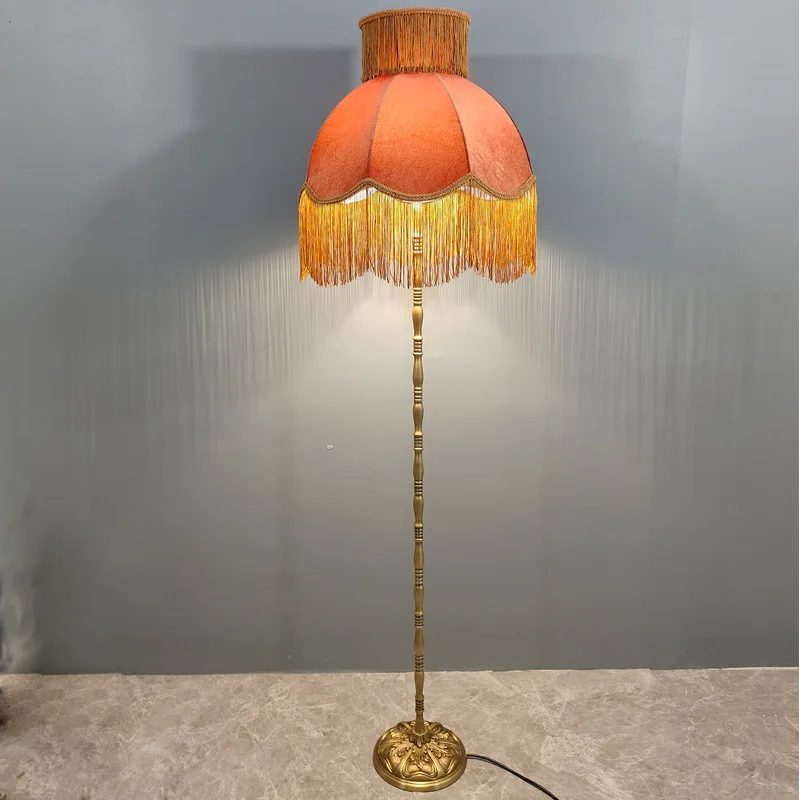 

French pastoral all-copper floor lamp, living room bedroom flirting atmosphere lamp, caramel pink fringed cover floor lamp