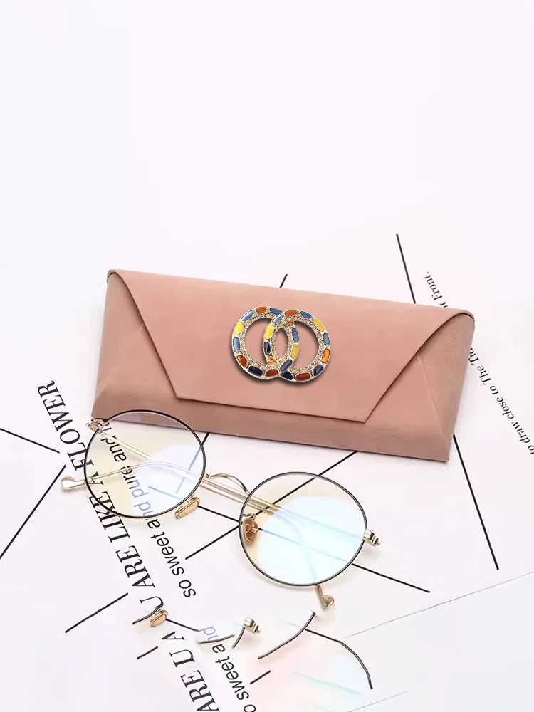 

Modern PU Eyewear Cases Safe for Myopia & Sunglasses Vintage Crystals & Leaf Decor, Twisted Art