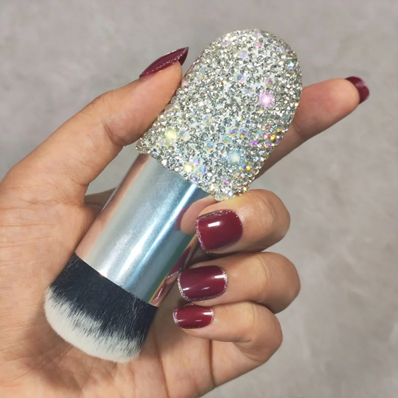 Nuevo brocha de base de acero inoxidable regordeta plateada, brocha de maquillaje Artificial sin diamantes, brocha para colorete, brocha resaltadora