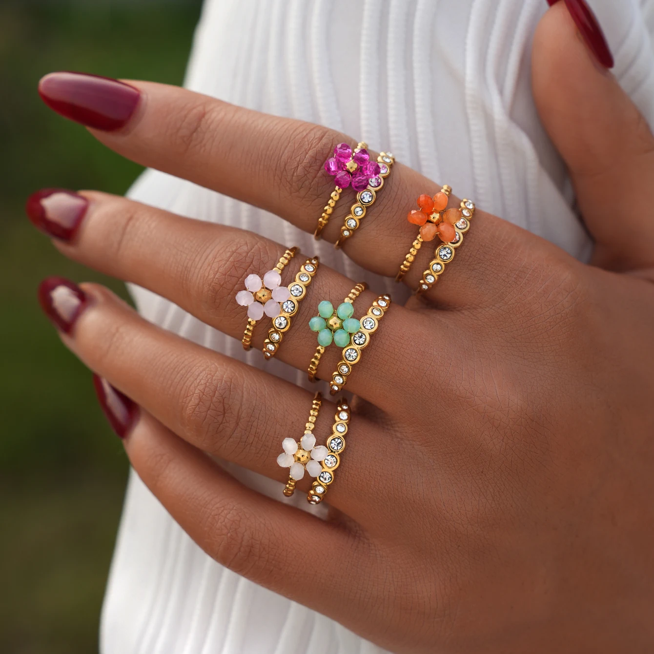 Exquisite Colorful Zircon Flower Design Stainless Steel Rings 18K Gold Plated Waterproof Jewelry For Daily Wear Vacation Seaside view 6