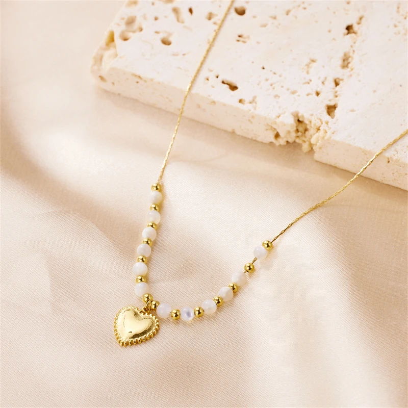 Fashion Stainless Steel Shell Beaded LOVE Heart Lace Texture Pendant Necklace Gold-plated Jewelry