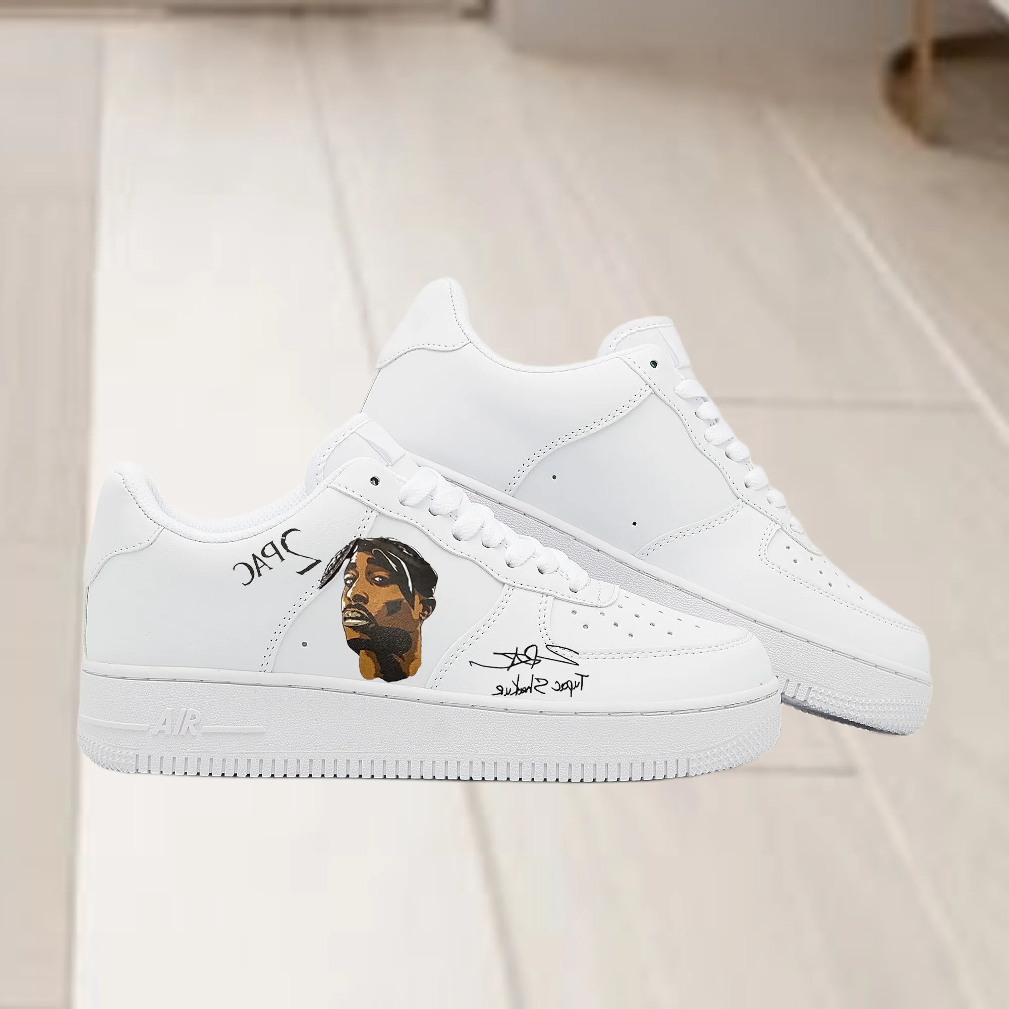 

Простая спортивная обувь. Женская повседневная обувь. Классная и модная обувь для досок. Классическая спортивная обувь в уличном стиле. Удобная в ношении.