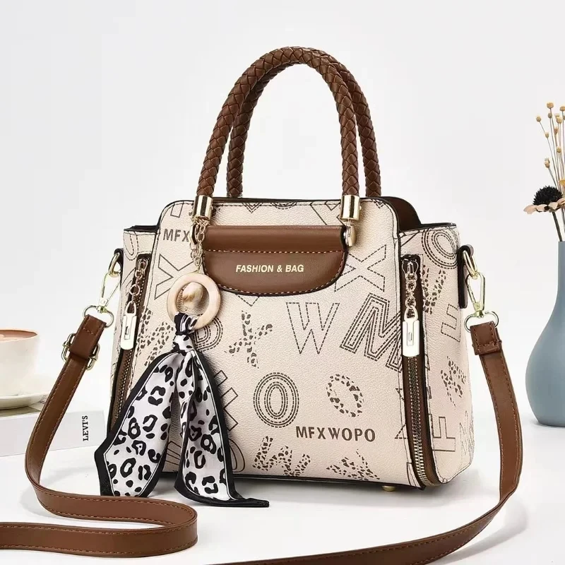 Ladies Spring and Winter New Fashion Shoulder Bag Casual Printed PU Crossbody Bag