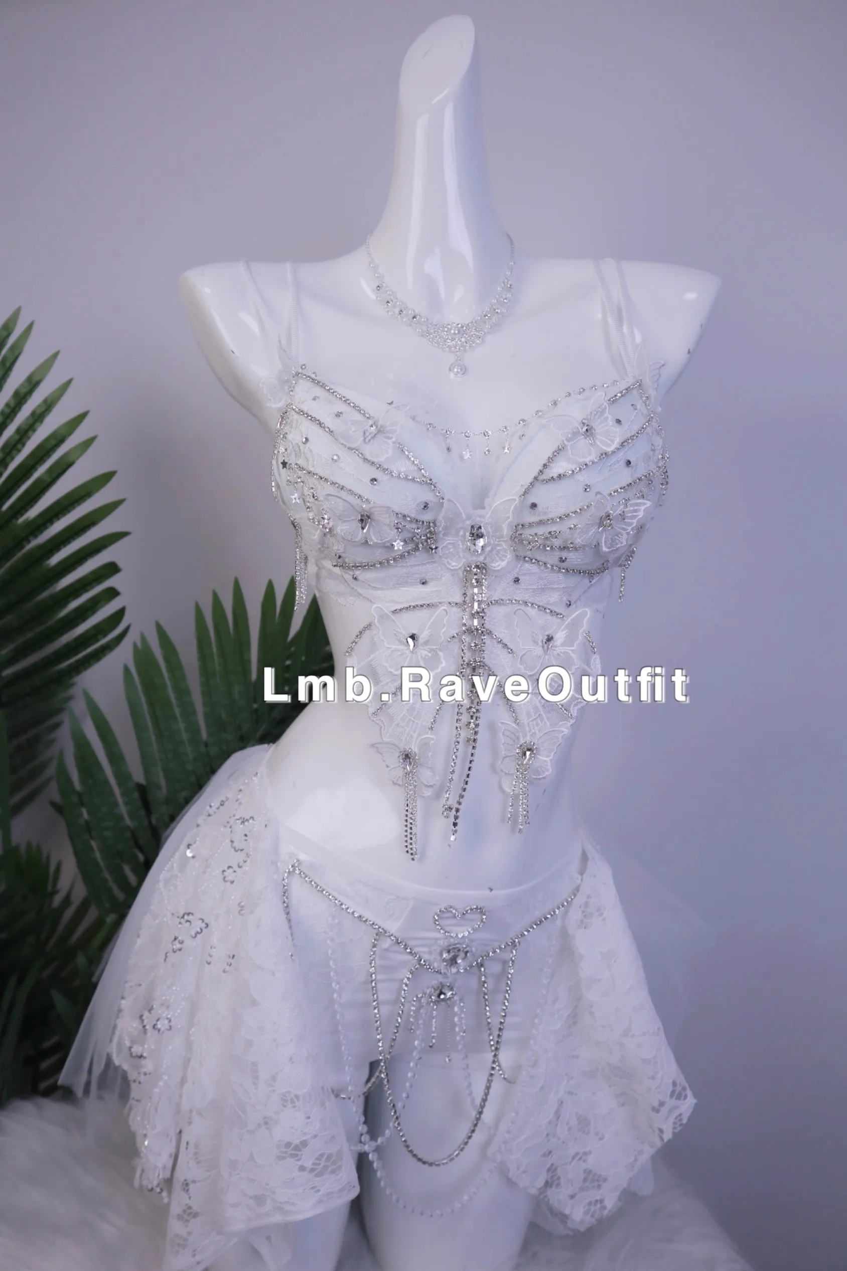 

White Luxury Sparkling Diamond Crystal Chain Butterfly Bikini+Lace Skirt Sexy Female SInger Bar Nightclub Party Stage Dance Set