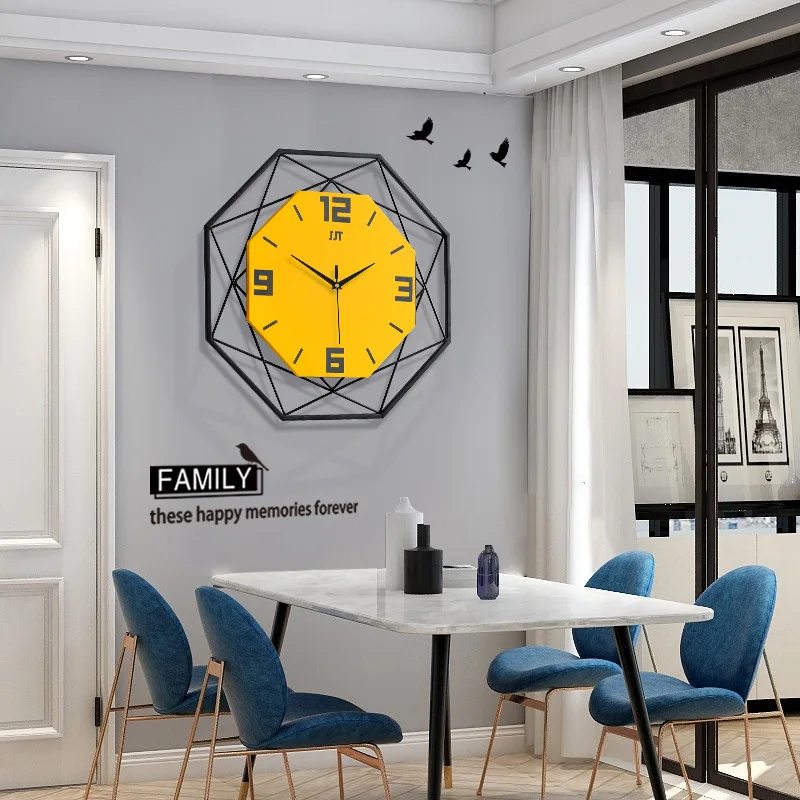 The New Nordic fashion minimalist wall clock, clock for living room home metal decorative quartz 60X60