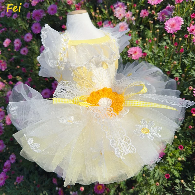 

Puppy Dog Cats Clothing Summer New Yellow Little Daisy Print Lace Tutu Dresses For Small Medium Dog Chihuahua Pet Dog Clothes