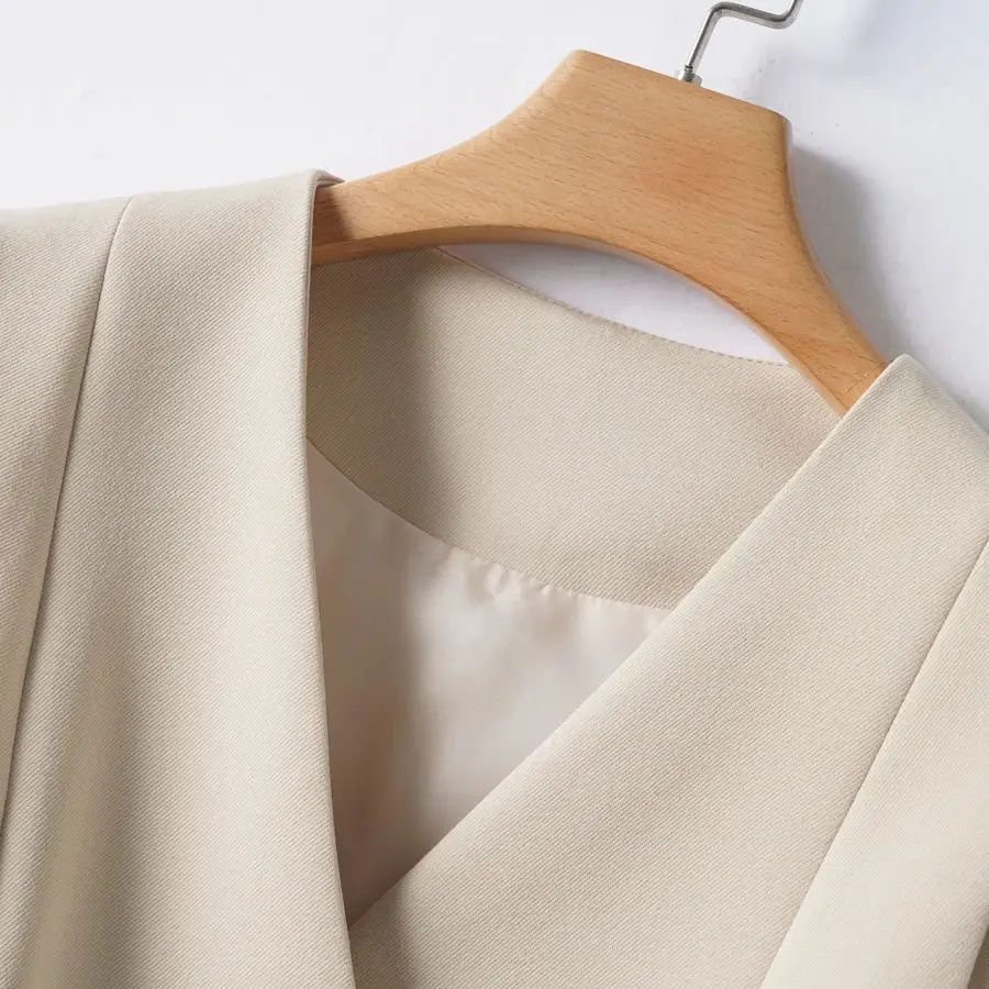 Effen kleur kort vest Dames lente- en herfstmode V-hals Diagonale knop Veelzijdige werkplek Elegant vest Jas Top