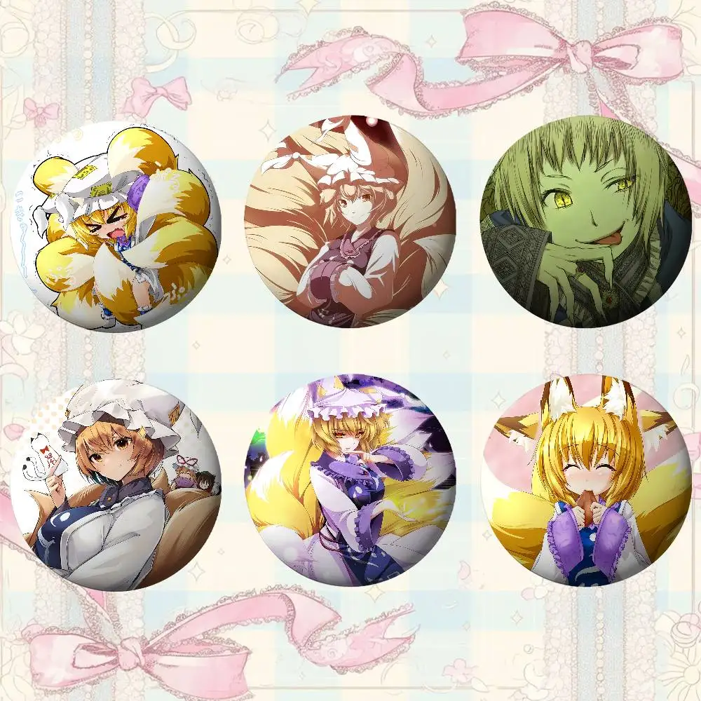 Anime Ran Yakumo Broschen Stilvolle Ornament-Pins Exquisites rundes Abzeichen Taschenzubehör Schmuck Geschenke