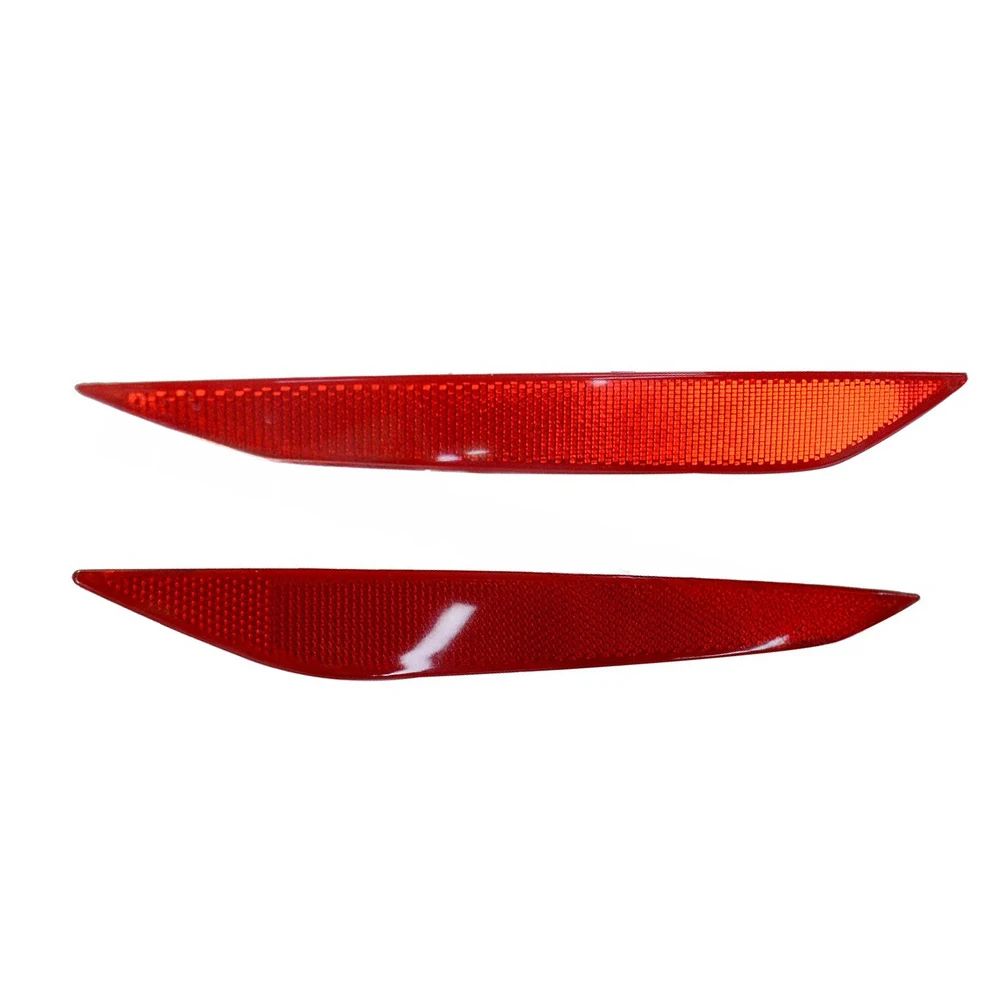 

2pcs Red Lens Rear Bumper Reflector For AlfaRomeo For Stelvio 2018-2023 50553181 50553182 No Light Rear Bumper Reflector