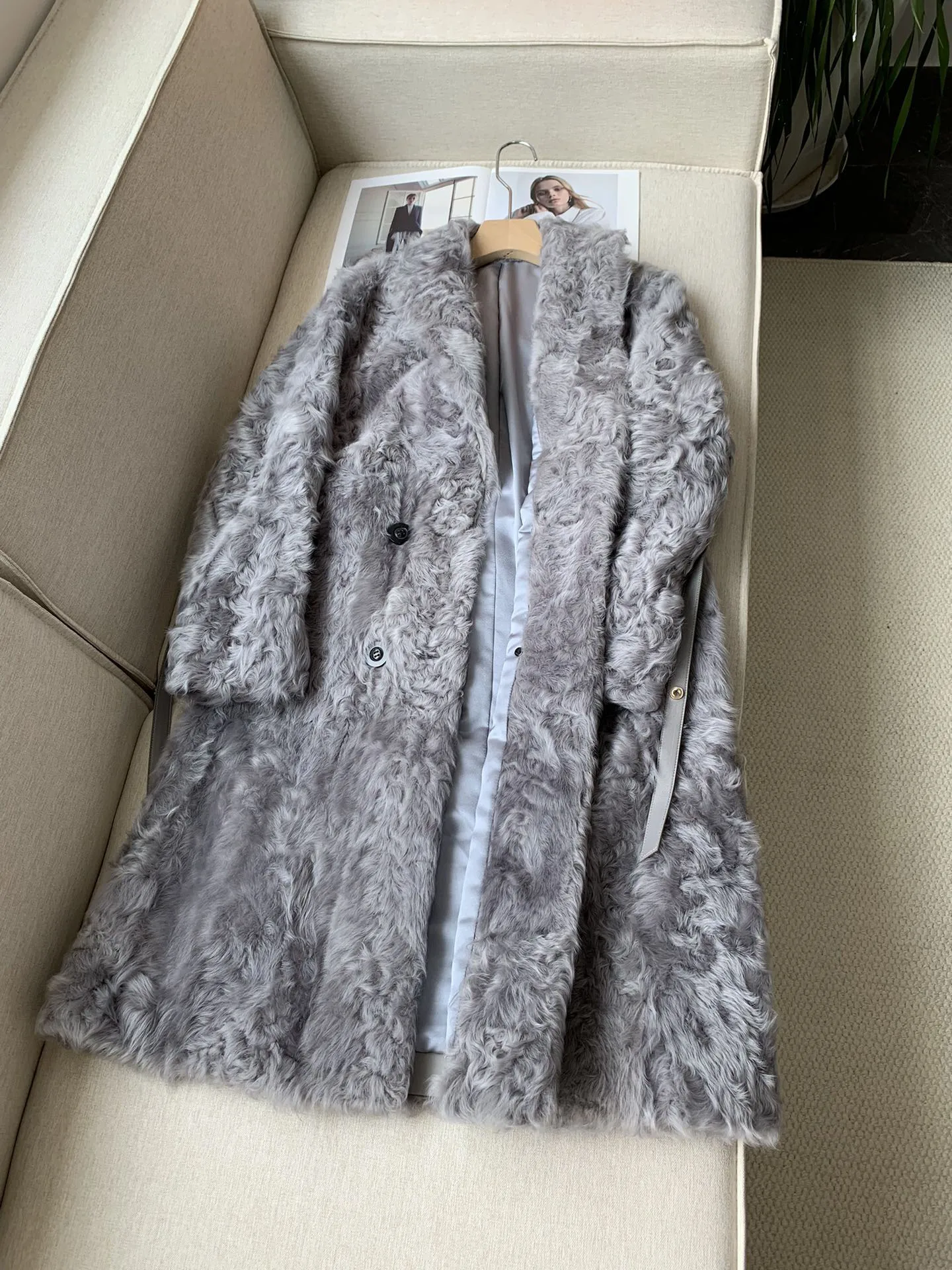 2024 Winter New Imported Fetal Wool Fur One-Piece Women\'S Coat Long Sheepskin Coat