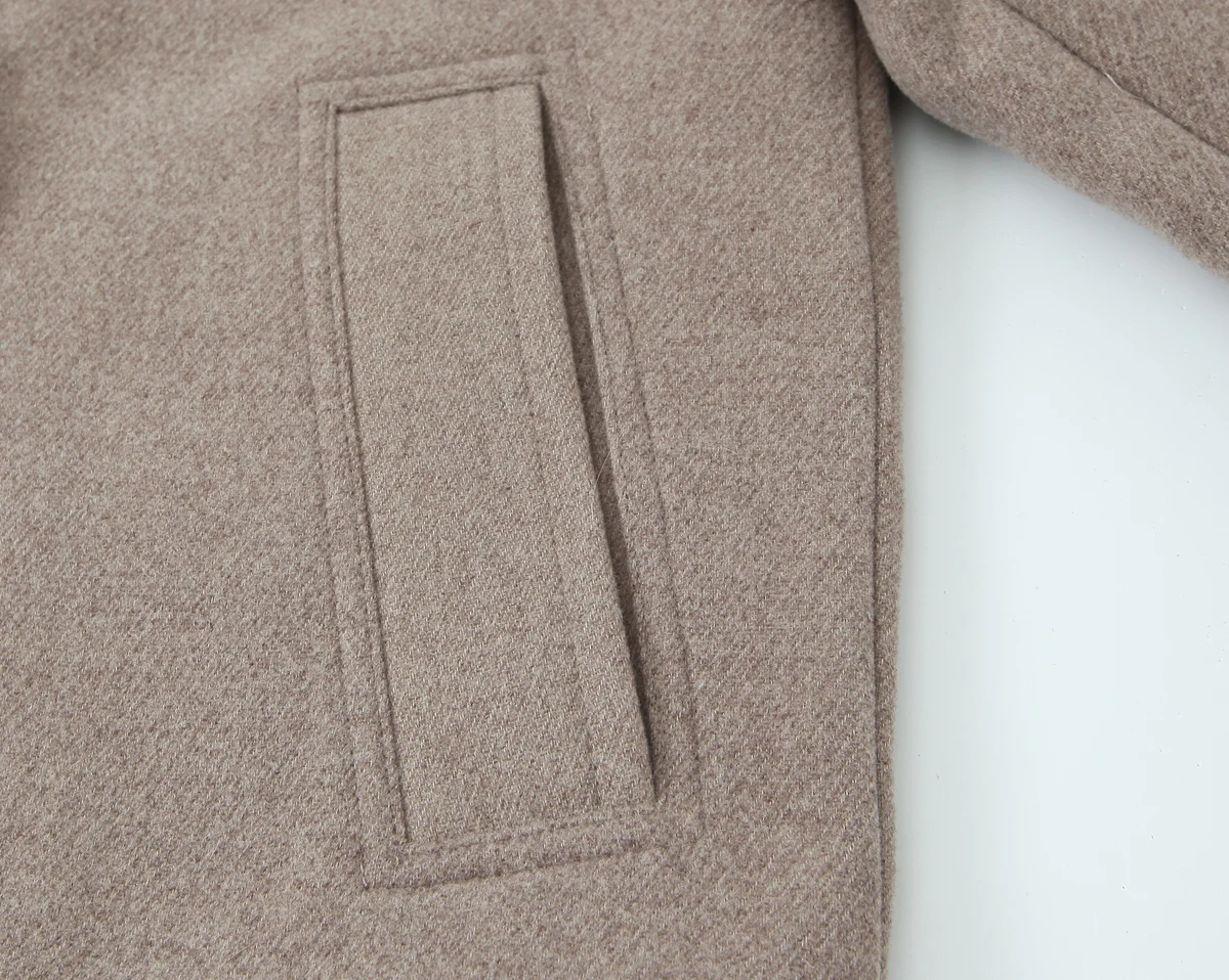 2025, Herbst und Winter, neue Damenmode, Knopfdekoration, zweireihiger Kurzmantel, Jacke mit Revers, langen Ärmeln, doppelter Br