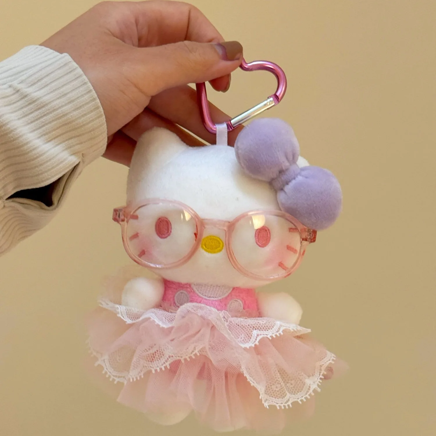 

MINISO розовая газовая юбка, очки с пряжкой для девочек, кукла в форме сердца, автомобильный брелок, сумка, кулон, кукла, подарок на день рождения, сумка, аксессуары