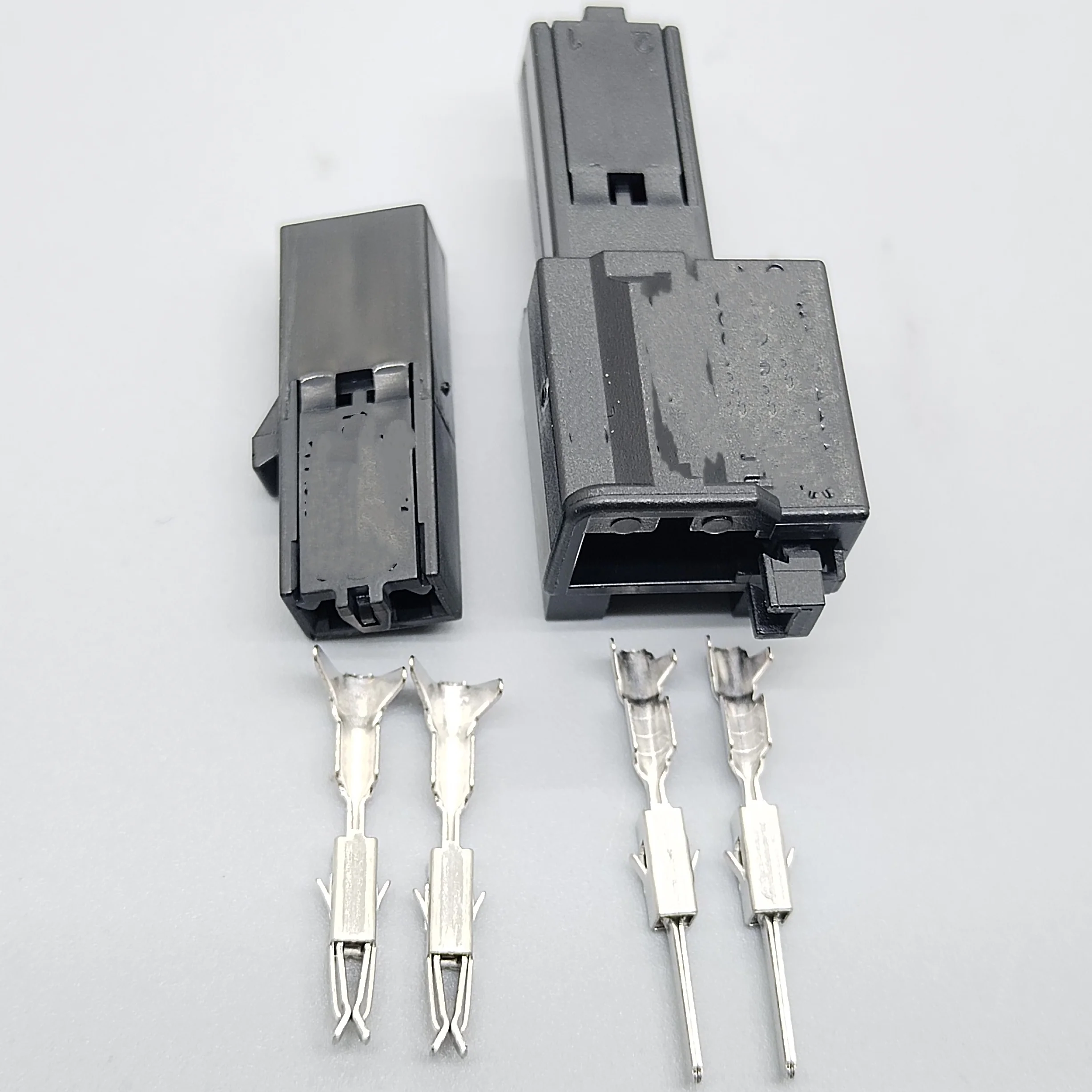 worldgolden 2 Pin/Way Auto High-Pitched Speaker Ambient Brake Light Microphone Plug For VW,Audi 1J0 973 332/1J0 973 119