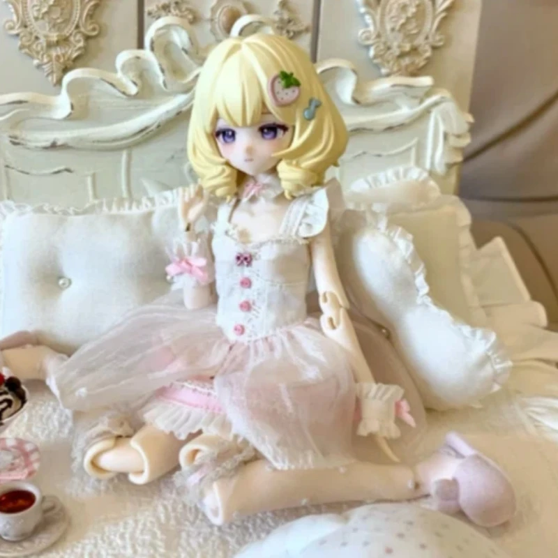 

Good Night Lady Pale Snow Deep Winter Series Trendy Collectible Blind Box 1/6 Bjd Articulated Figure Ornament Gift