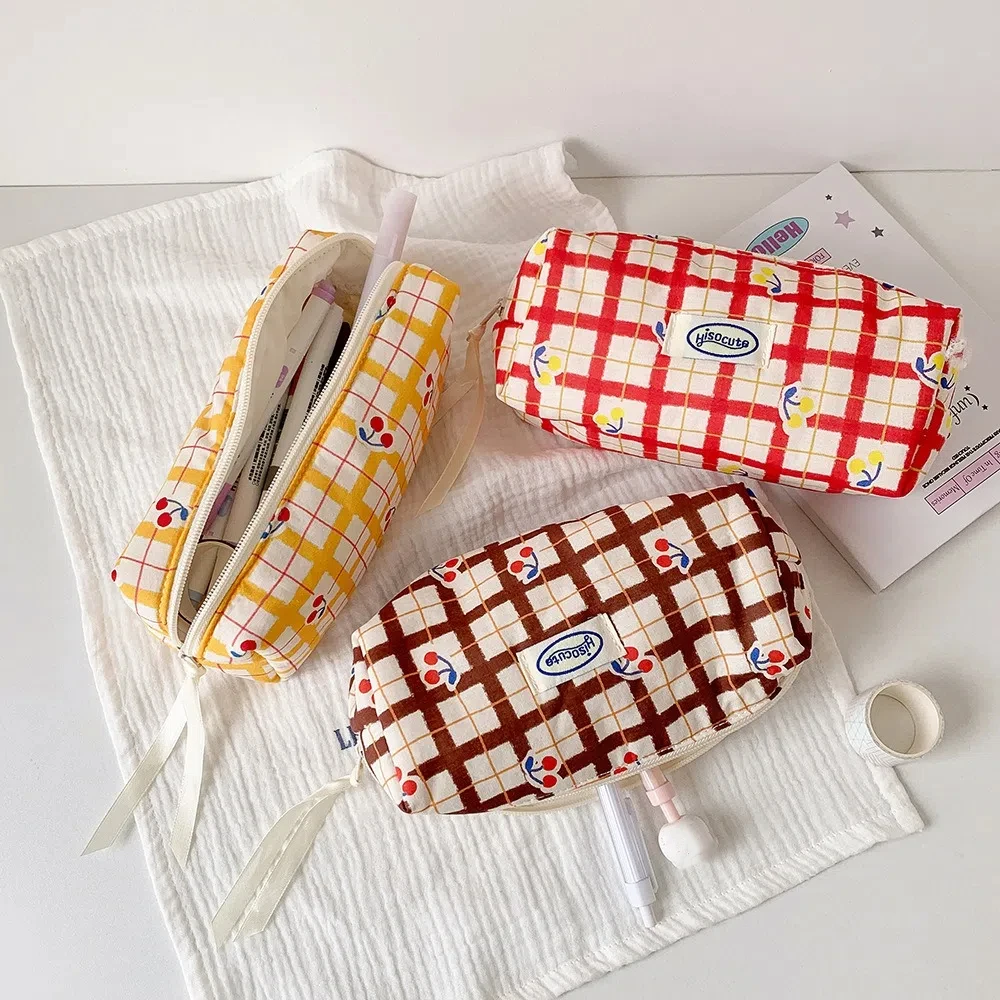 Large Capacity Y2K Cherry Pencil Case Checkered Cartoon Cherry Cosmetics Storage Korean Pencil Bag Handheld Zipper